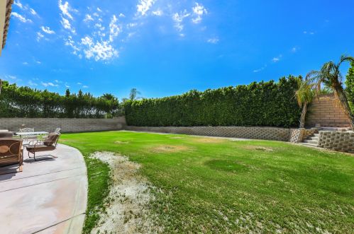 106 Clearwater Way, Rancho Mirage CA  92270-1754 exterior