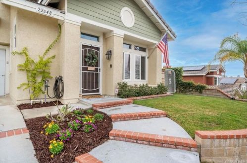 22648 Fenwall Dr, Santa Clarita, CA 91350-3655