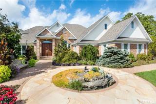 32 Mary Ct, Huntington Station, NY 11747-1930