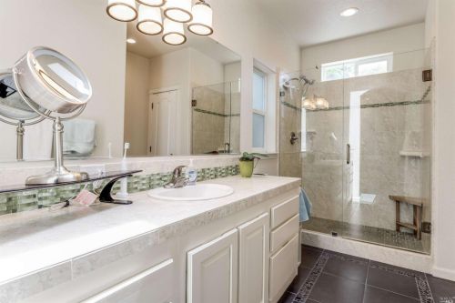 134 Bluejay Dr, Santa Rosa CA  95409-4105 exterior