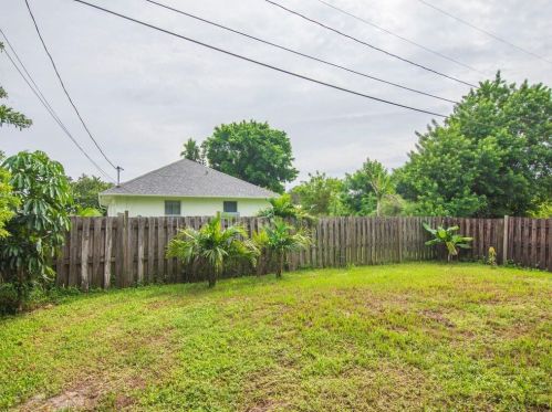 1636 4 Ave, Vero Beach FL 32962-6619 exterior