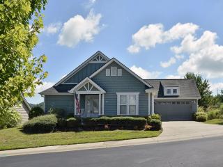 67 Winter Wren Cir, Hendersonville, NC 28792-7983