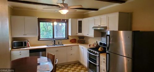 35901 Vickers Dr, Spectacle Lake, MN 55008-7952