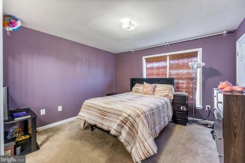 15614 John Diskin Cir, Woodbridge VA  22191-6538 exterior