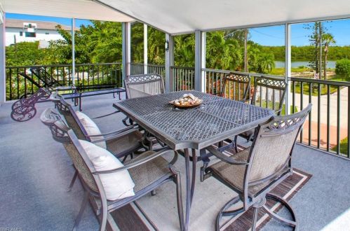 26427 Hickory Blvd, Bonita Springs FL 34134-8201 exterior