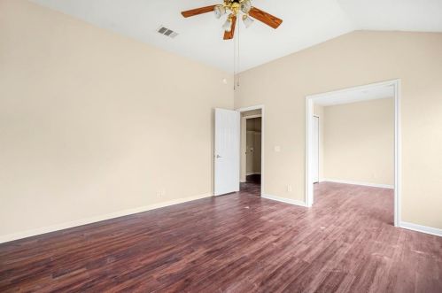 111 Goddard, Uhland TX  78640-5484 exterior