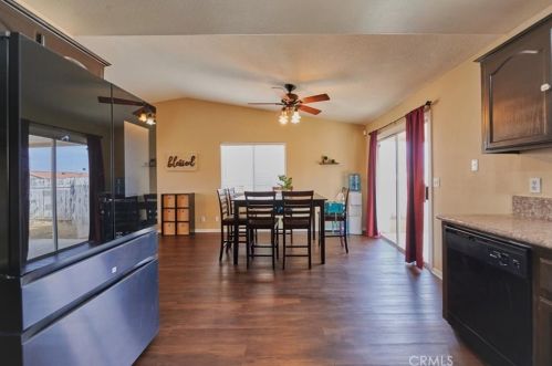 12321 Georgia Ct, Victorville CA  92392-7470 exterior