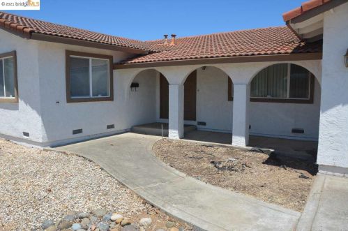 70 Monte Linda St, Oakley, CA 94561-2828