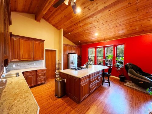 4116 Blackhawk Dr, Willits CA  95490-8777 exterior