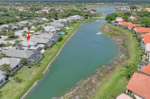 633 Masters Way, West Palm Beach, FL 33418-8495