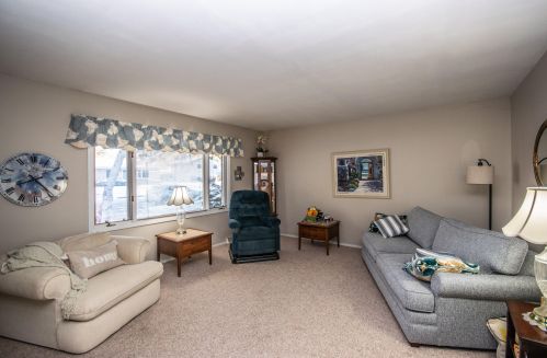 803 Sandy Acre Dr, West Bend, WI 53090-2836