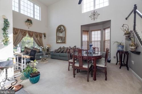 6 Chapman Ln, Bear DE  19701-6364 exterior