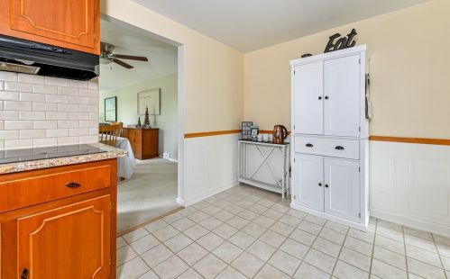 2567 Aldon Dr, Sewickley PA  15143-8612 exterior