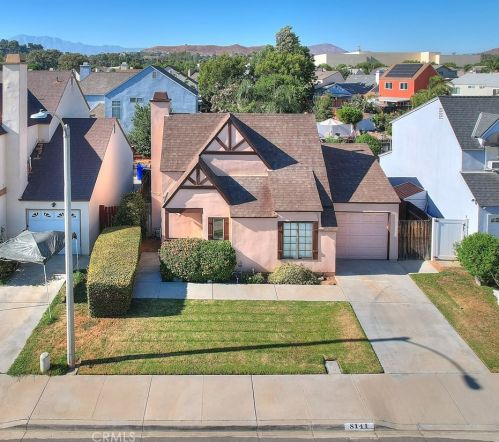 8141 Townsend Dr, Riverside, CA 92509-6166