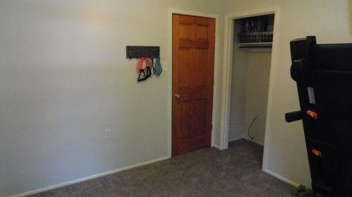 789 Governor Rd, Valpo IN  46385-9501 exterior