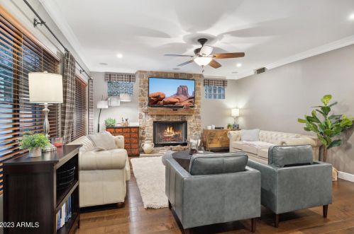 4822 Avenida Del Rey, Phoenix AZ  85083-2203 exterior