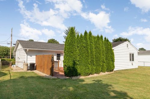 104 Whippoorwill Dr, New Haven OH  45030-1437 exterior