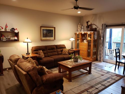 3806 Sunnyside Dr, La Crosse, WI 54601-2251