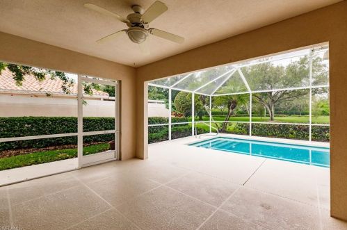 3668 El Segundo Ct, Naples FL 34109-1398 exterior