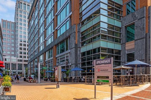 12146 Chancery Sta Cir, Herndon VA 20190-5801 exterior