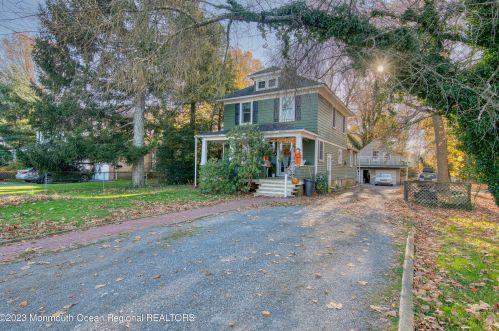 333 Branch Ave, Little Silver, NJ 07739-1102