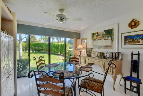 8425 Springlake Dr, Boca Raton FL  33496-4904 exterior