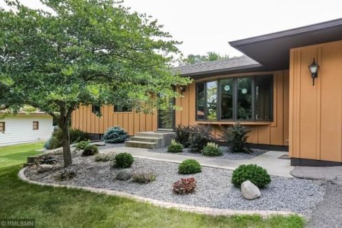 1505 Babbitt Ct, Faribault, MN 55021-7008