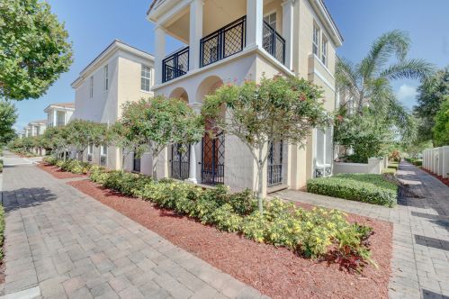 8265 8th Way, Boca Raton, FL 33487-1382