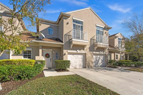 1828 77th Dr, Vero Beach FL  32966-6679 exterior