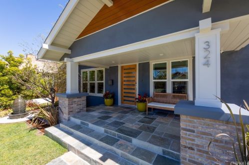 324 Grand Ave, Long Beach, CA 90814-2738