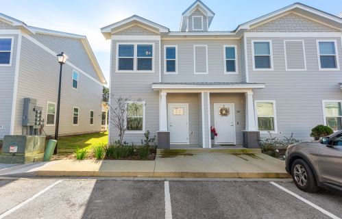 416 Date Palm Ln, Freeport, FL 32439-3725