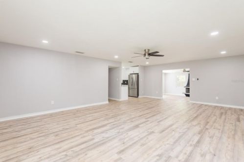 5476 Lk Le Clare Rd, Lutz FL  33558-8013 exterior