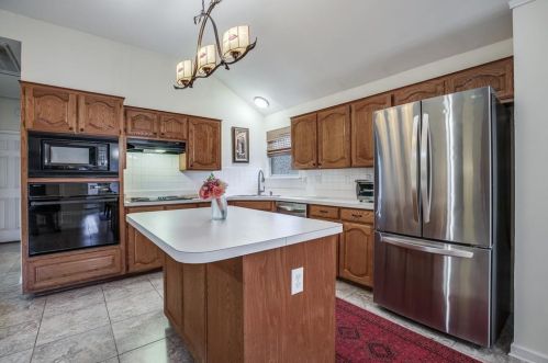 818 Red Tip Dr, Allen TX  75002-5023 exterior