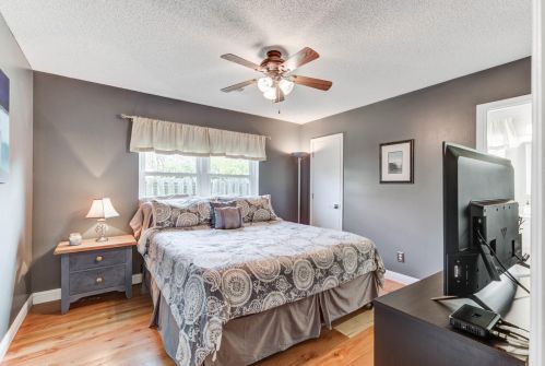 1309 Pilsdon Crst, Mount Pleasant SC  29464-3822 exterior