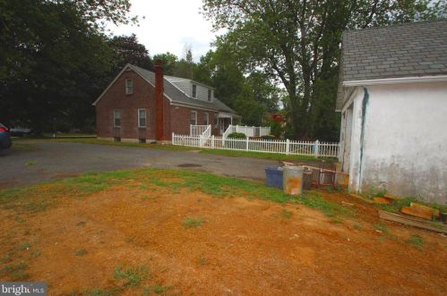 373 Concord Rd, Glen Mills PA  19342-1403 exterior