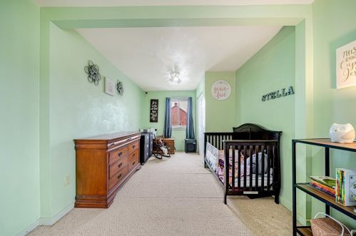 2703 Kansas St, Mckeesport PA  15132-7841 exterior