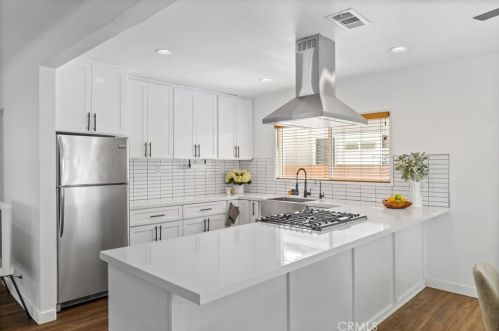 3508 Olive Ave, Long Beach CA  90807-4644 exterior