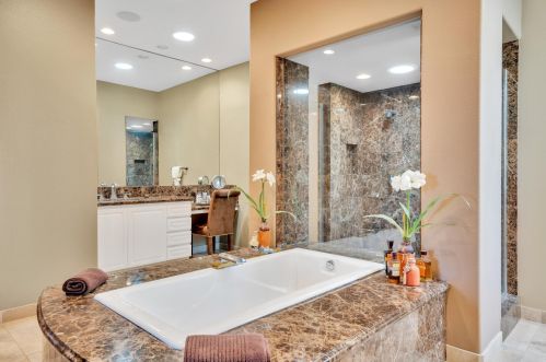 80780 Weiskopf, La Quinta CA  92253-5687 exterior