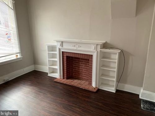 212 Verbeke St, Harrisburg, PA 17102-2733