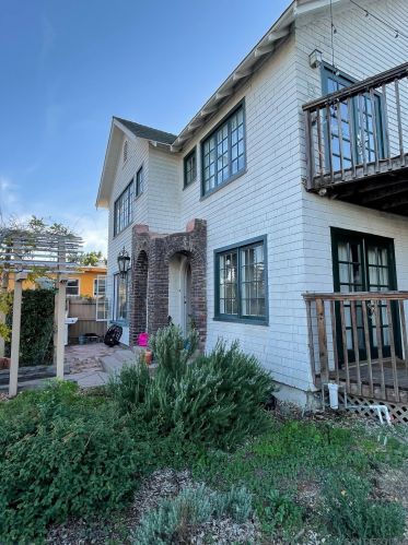 4704-06 Mountain View Dr, San Diego, CA 92116-2250