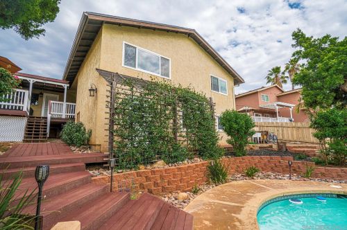 8454 Vista Del Cajon Pl, Lakeside CA  92040-5521 exterior