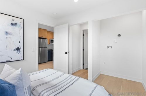 1533 Beryl St, San Diego CA  92109-2106 exterior