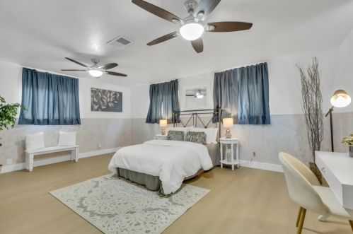 9020 Grove St, Elk Grove CA  95624-2318 exterior