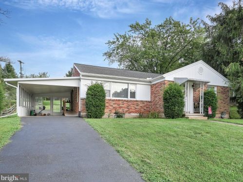 181 5th St, Mount Wolf, PA