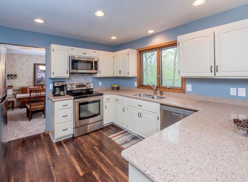 9830 Edgewood Rd, Minneapolis, MN 55438-1755