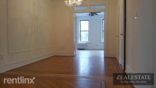 624 Vanderbilt Ave, Brooklyn NY  11238-3804 exterior