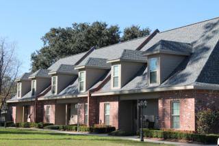 1724 Oakley St, Thibodaux, LA 70301-4545