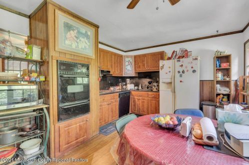 6 Vermont Ave, Jackson Twp NJ  08527-1522 exterior