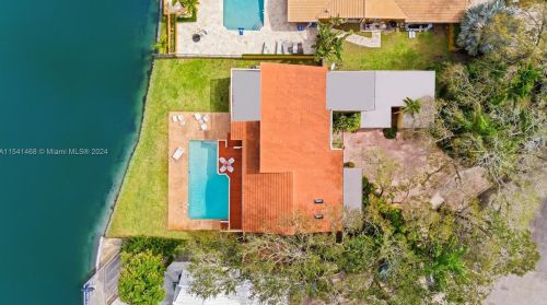 3071 35 St, Hollywood FL 33021-2627 exterior