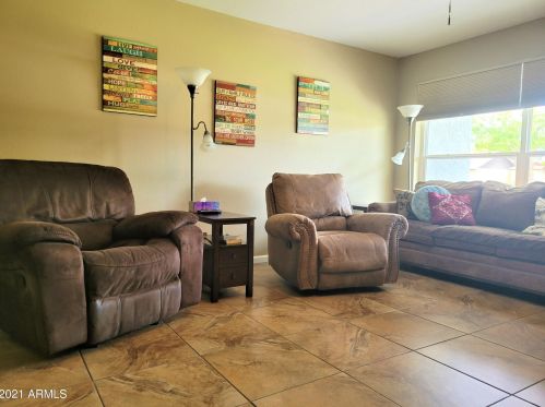 6319 Cholla St, Glendale, AZ 85304-3147